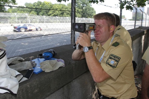 120703_DTM_Norisring_Groeten_politie